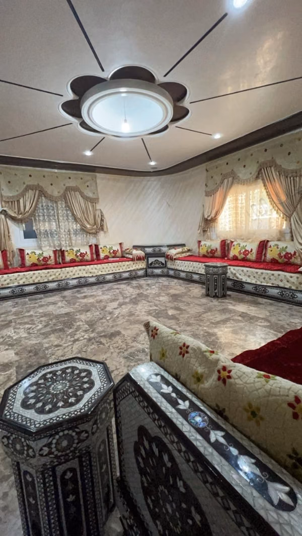 Luxury villa for sale in Mdiq. 5 excellent rooms. Furnished