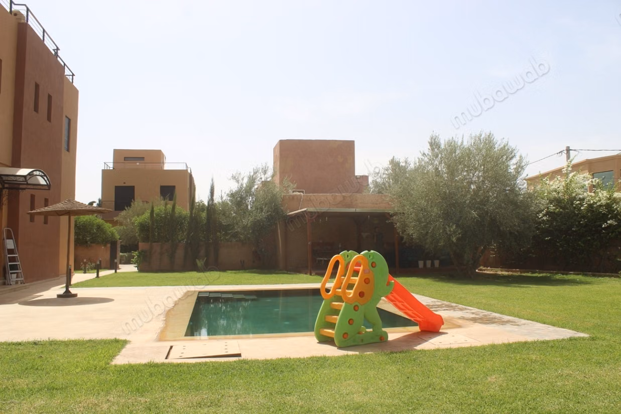 Belle villa a Louer dans un petit domaine