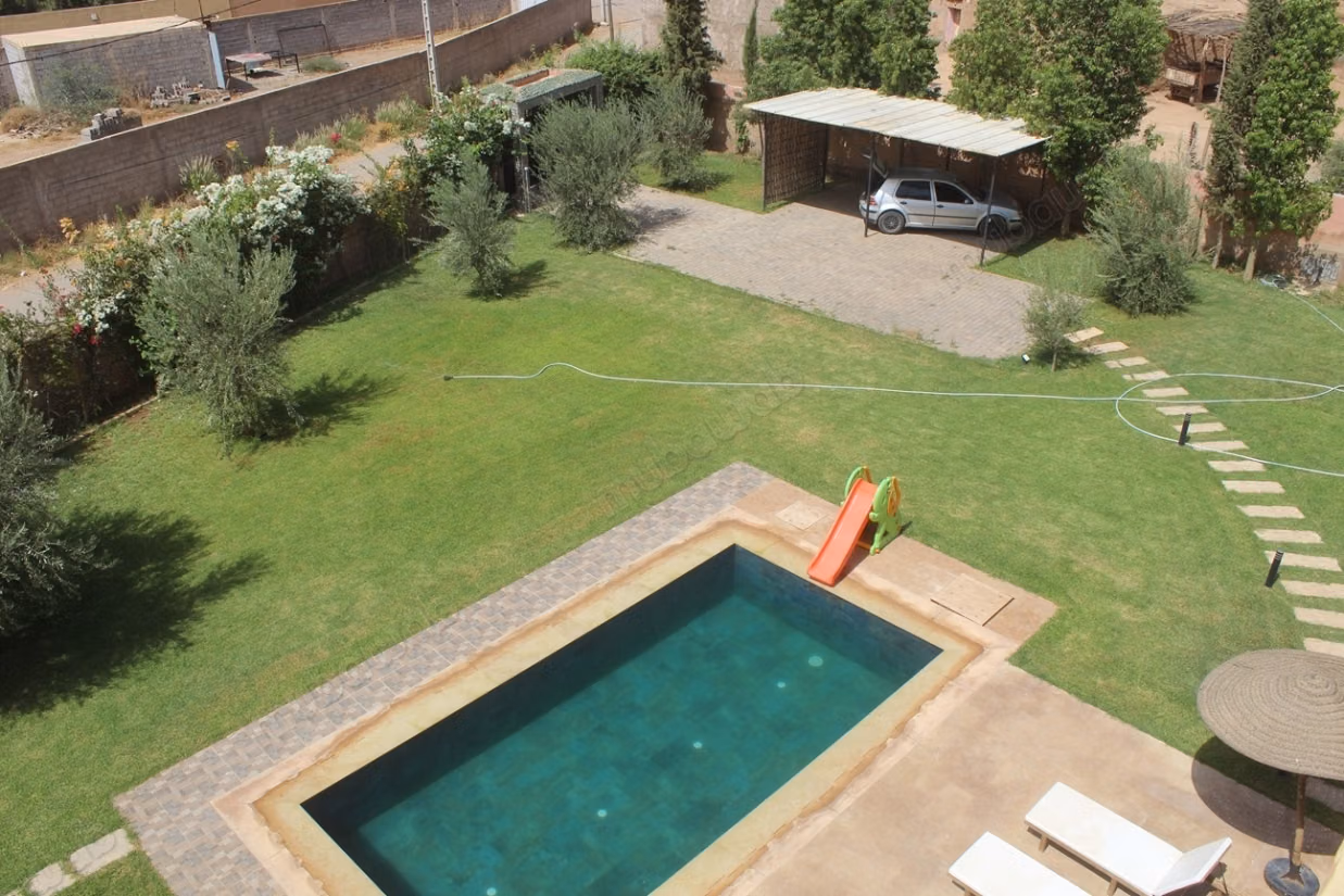 Belle villa a Louer dans un petit domaine