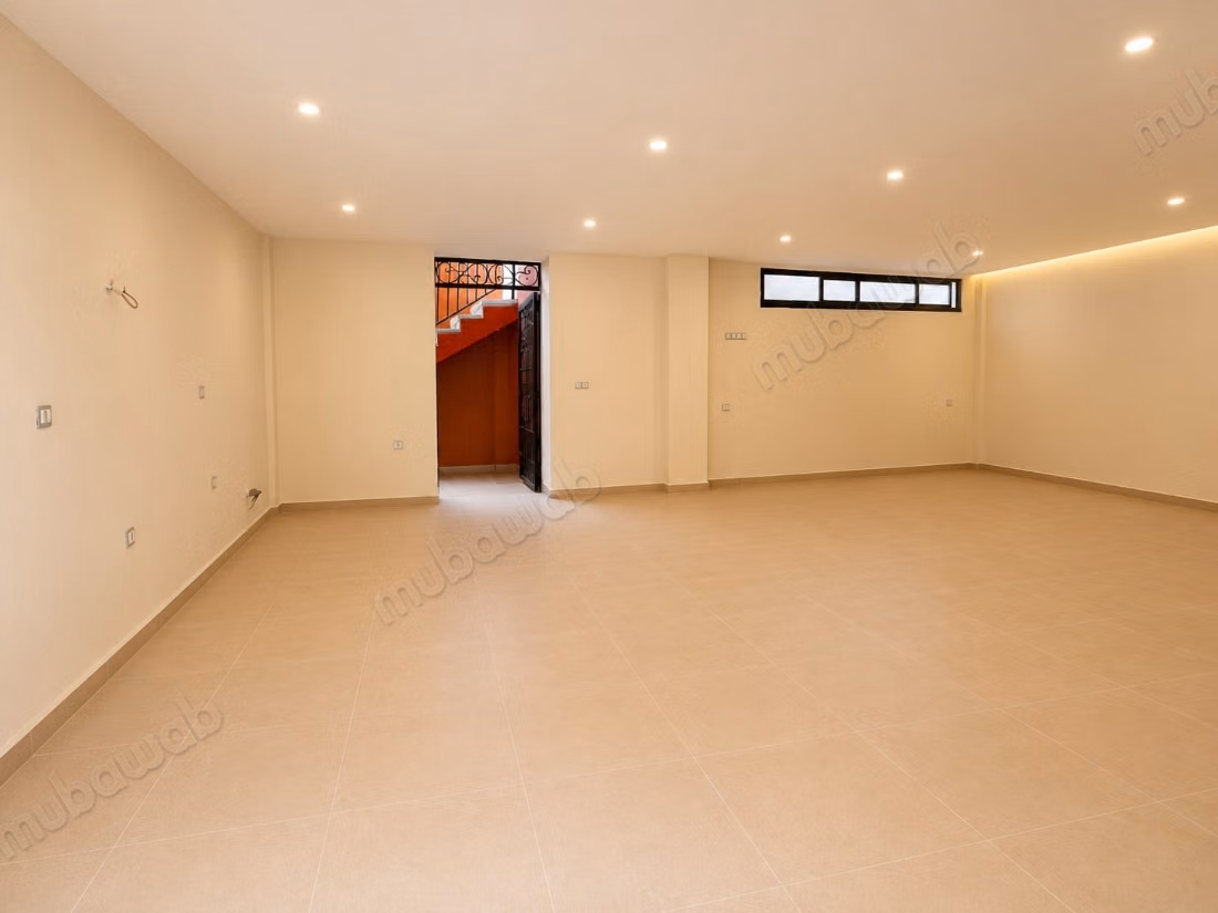 Modern villa with 5 bedrooms in Targa