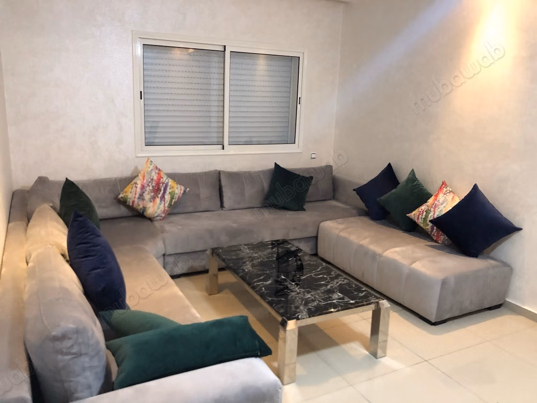 Affitto di un bel appartamento a El Mansouria. 2 belle camere. Ben arredato