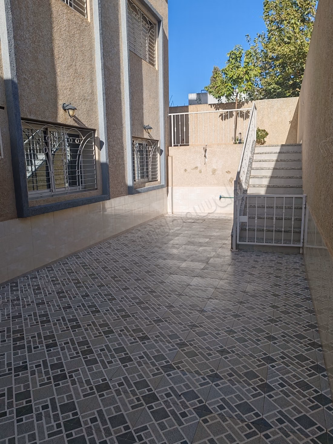 Beautiful villa on Fes Road opposite Salah al-Din