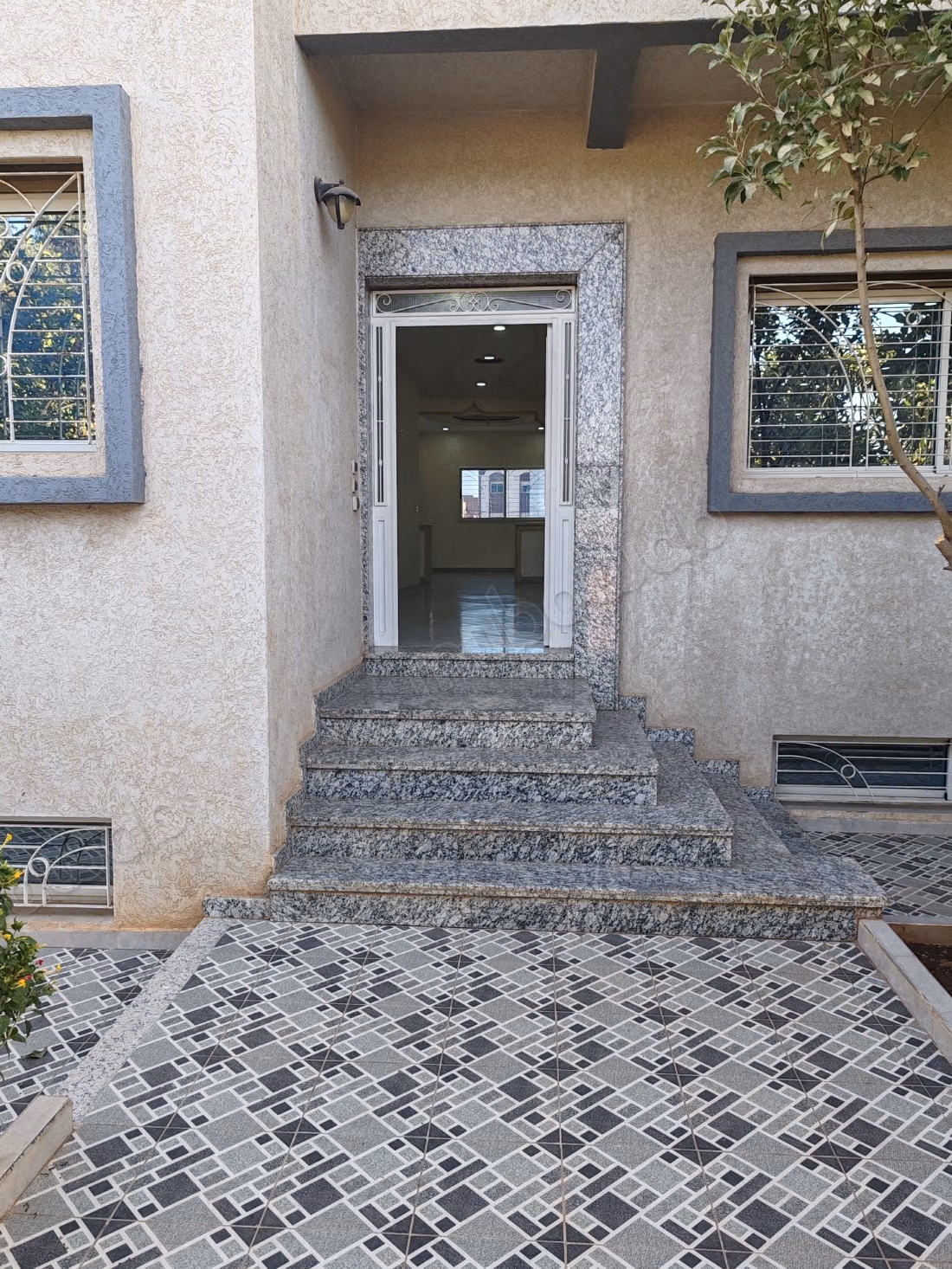 Beautiful villa on Fes Road opposite Salah al-Din