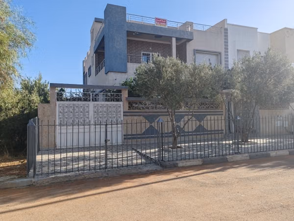Beautiful villa on Fes Road opposite Salah al-Din