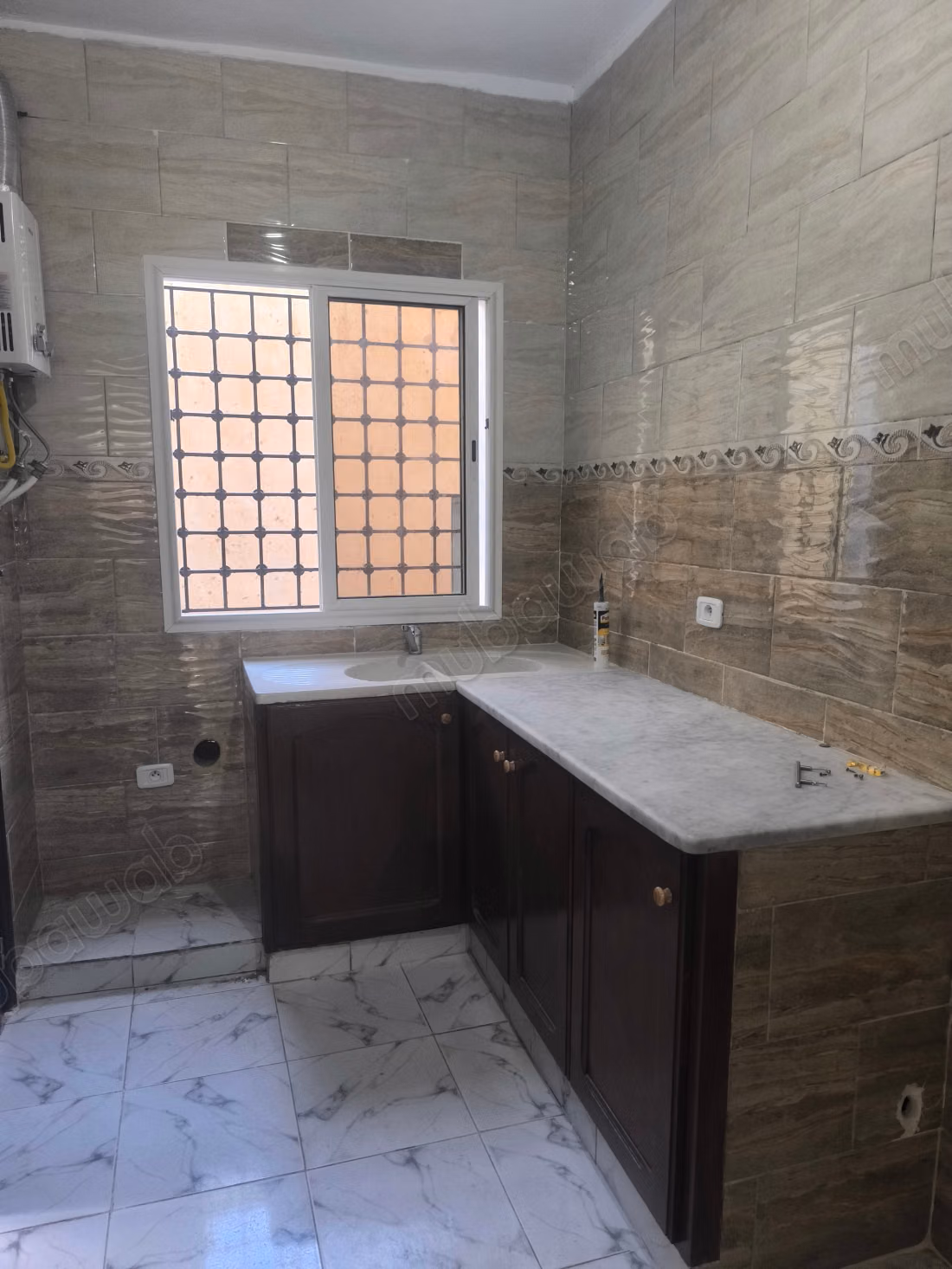 Beautiful apartment for rent in La Marsa Ville. 2 beautiful bedrooms. Satellite dish