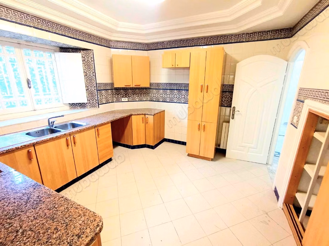 Villa con Giardino e Terrazza - Marsa Città dei Pini
