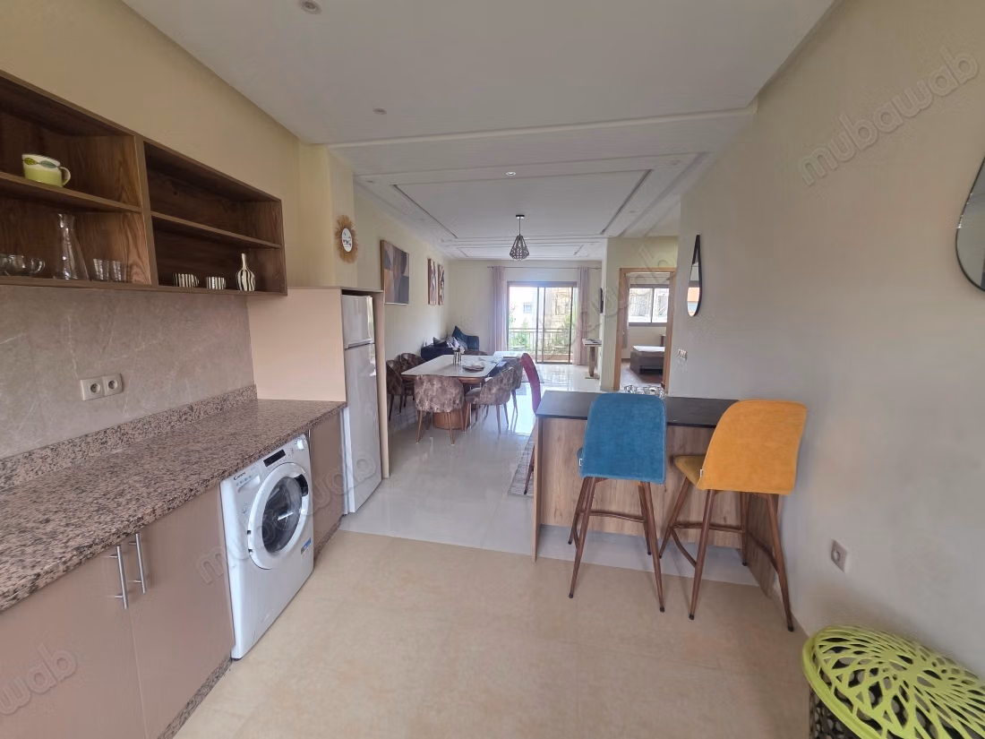 Appartement à louer à targa.
Surface de 103 m².
Bien meublé
