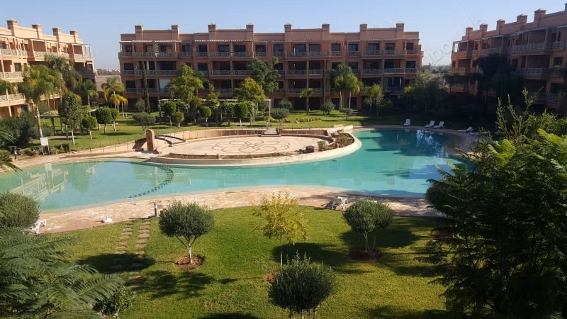 Appartement 2 chambres 104 m² avec piscine et parking Avenue Mohammed VI, Agdal