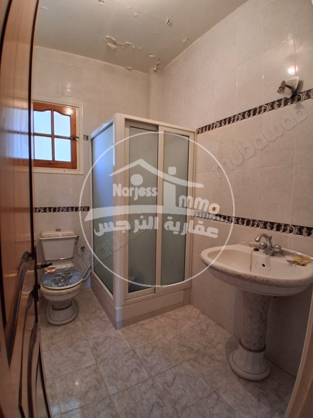 1er Etage S4 moitié du Toit à vendre à côté de la