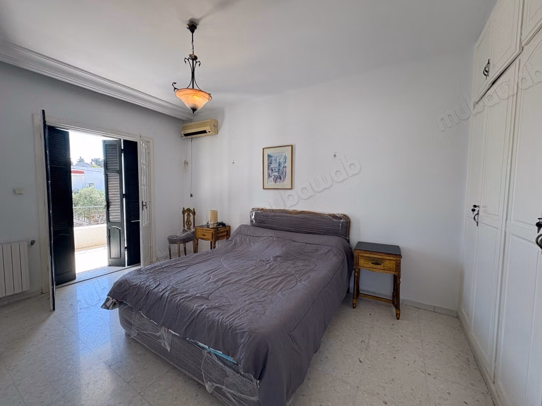 Appartement en location à La Marsa. 2 chambres spacieuses. Meublé