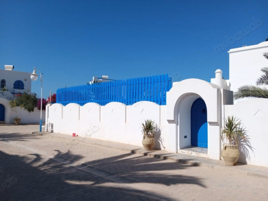 Casa ben tenuta con piscina