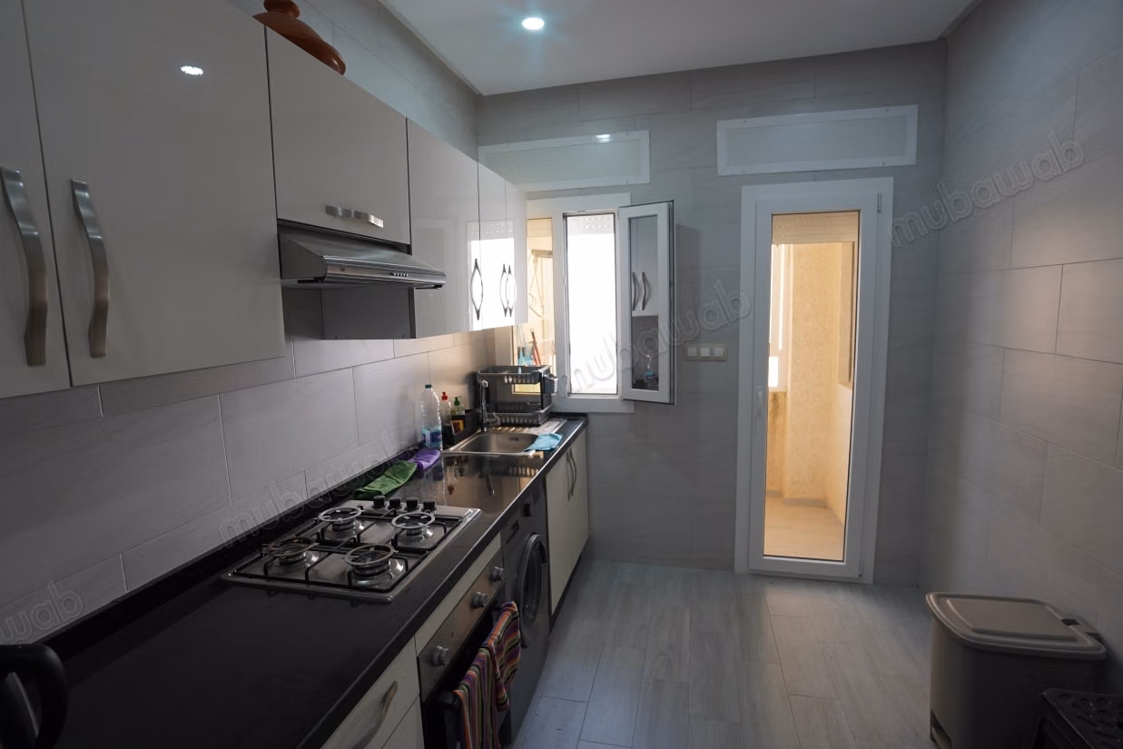 Apartment for sale in Martil with 3 rooms and an area of 100 square meters