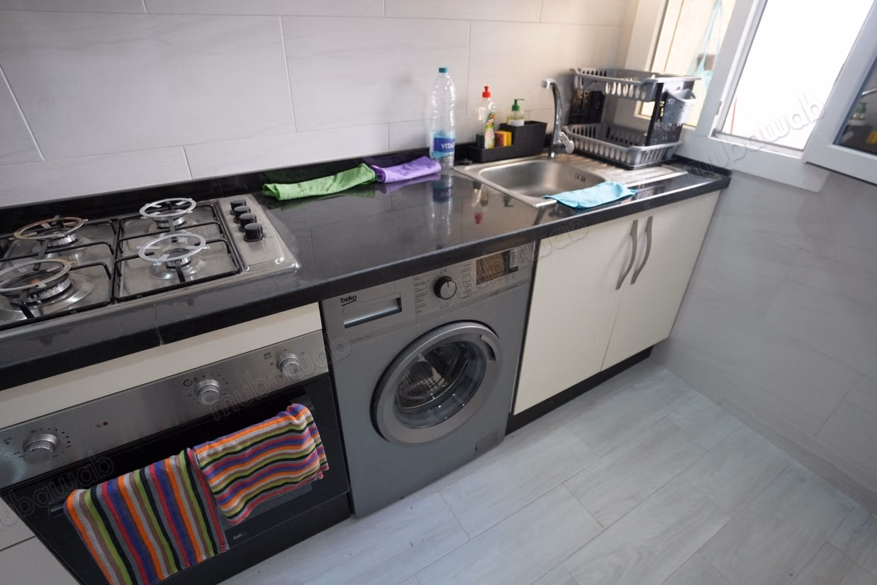 Apartment for sale in Martil with 3 rooms and an area of 100 square meters