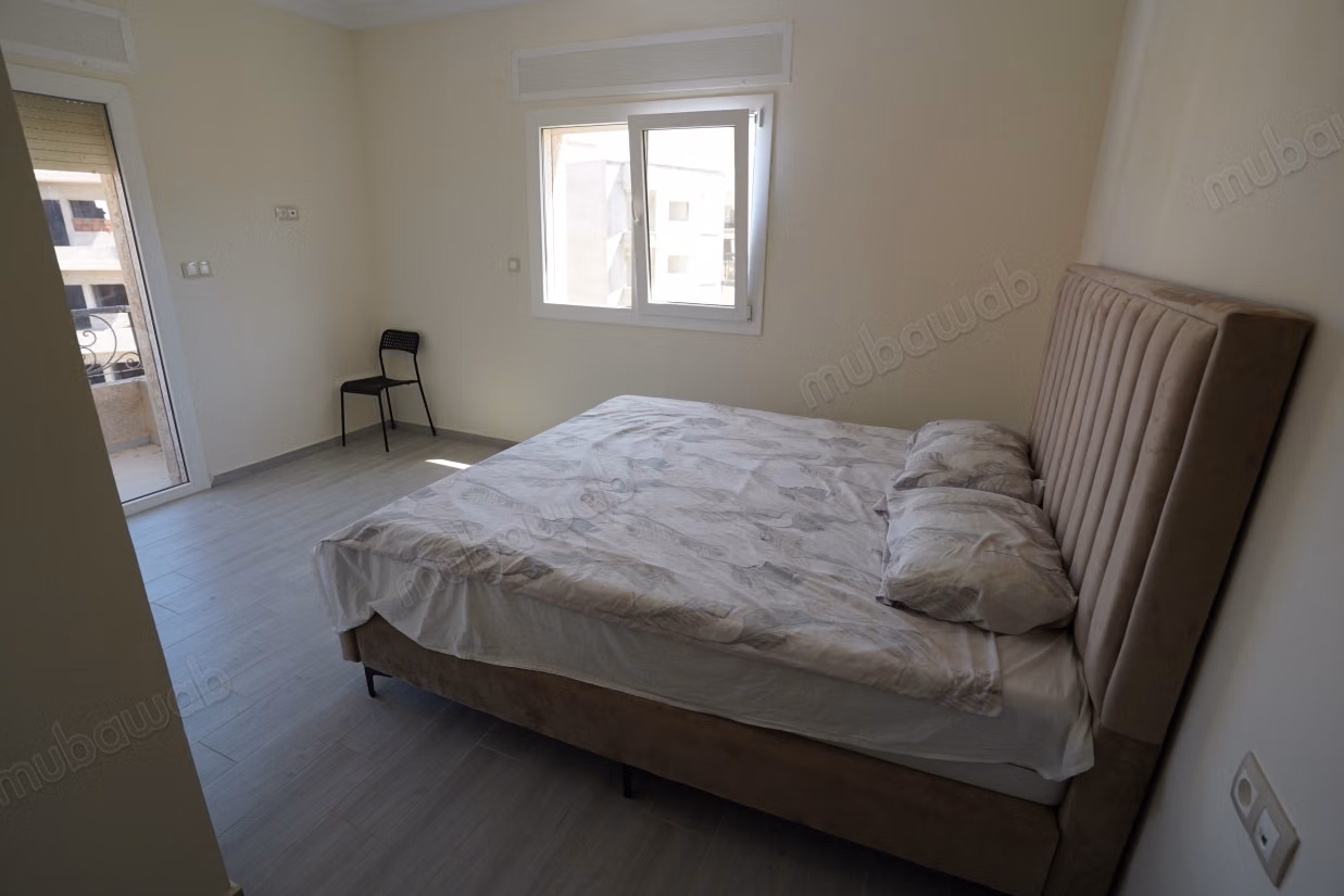 Apartment for sale in Martil with 3 rooms and an area of 100 square meters