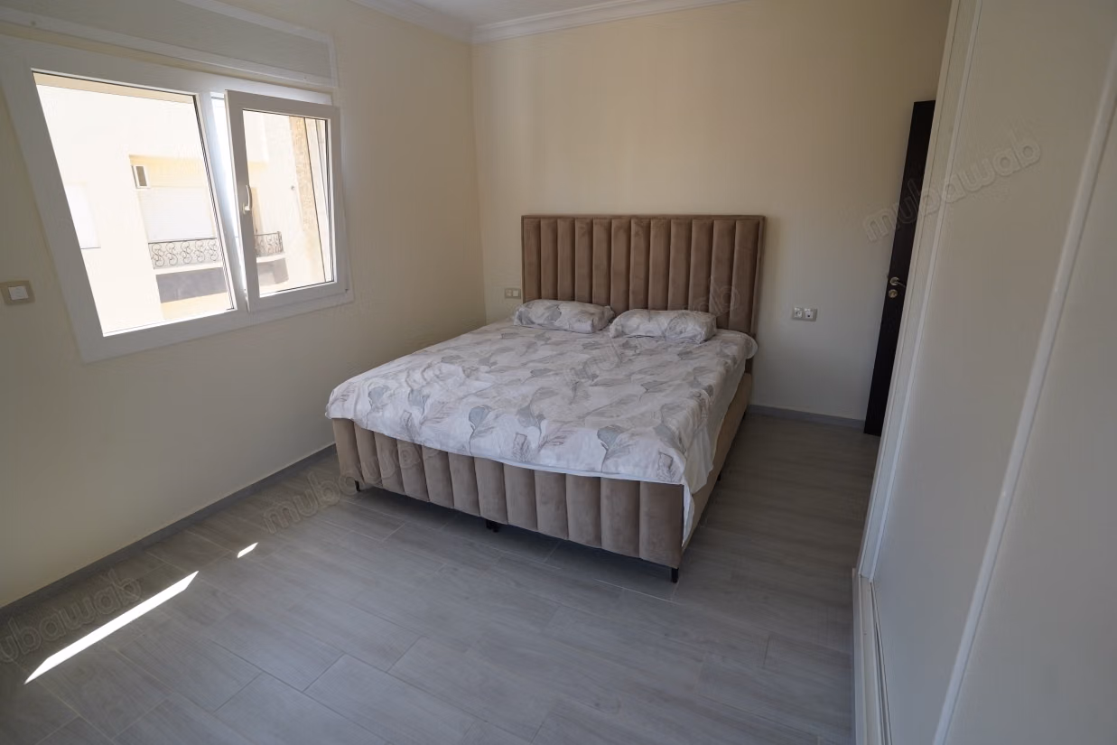 Apartment for sale in Martil with 3 rooms and an area of 100 square meters