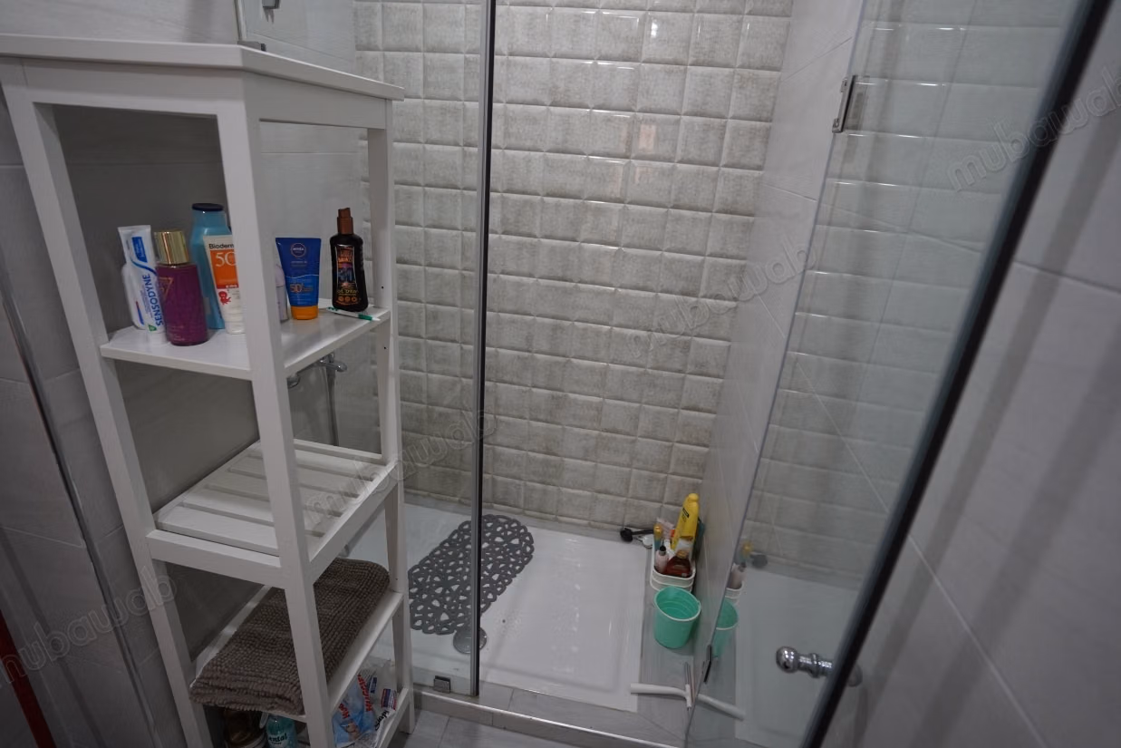 Apartment for sale in Martil with 3 rooms and an area of 100 square meters