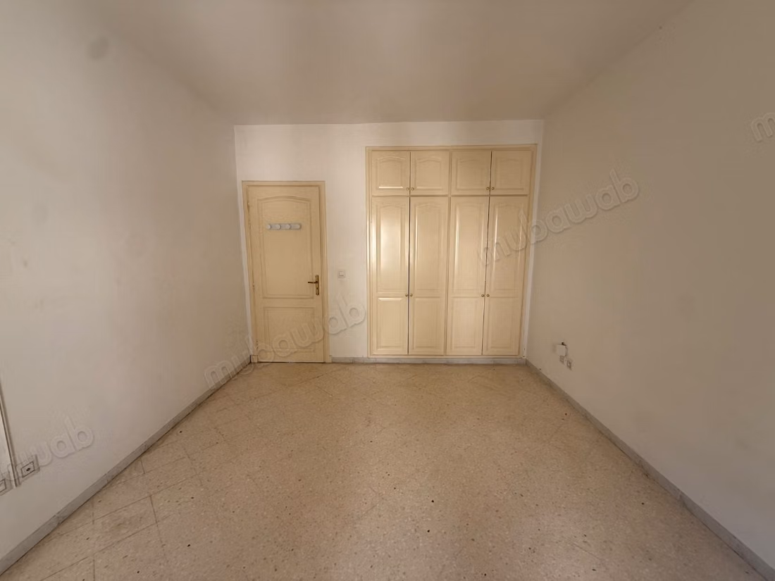 In vendita S2 nel quartiere delle palme