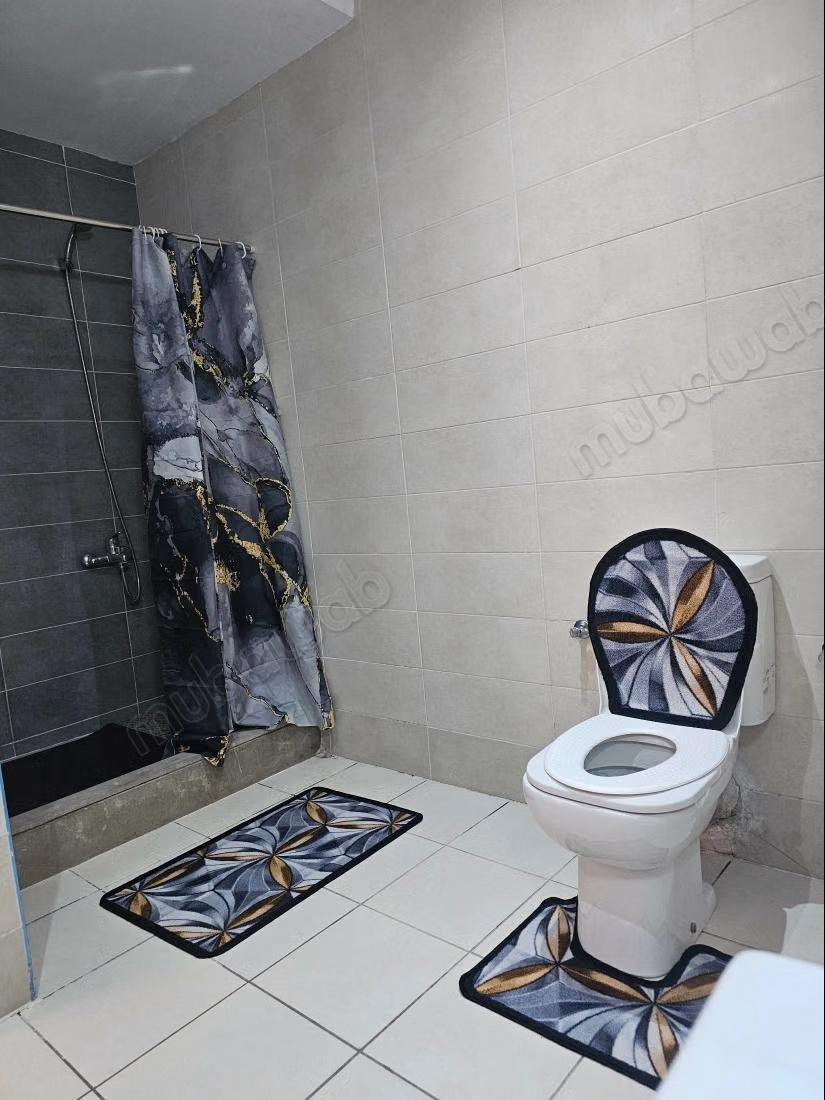 Rent this apartment in Mimosas. 2 bedrooms. Traditional Moroccan living room, secure residence