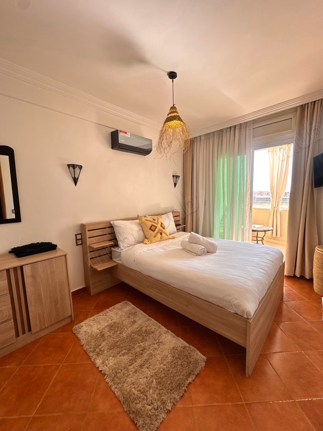 Opportunity 2 Bedrooms Gueliz
