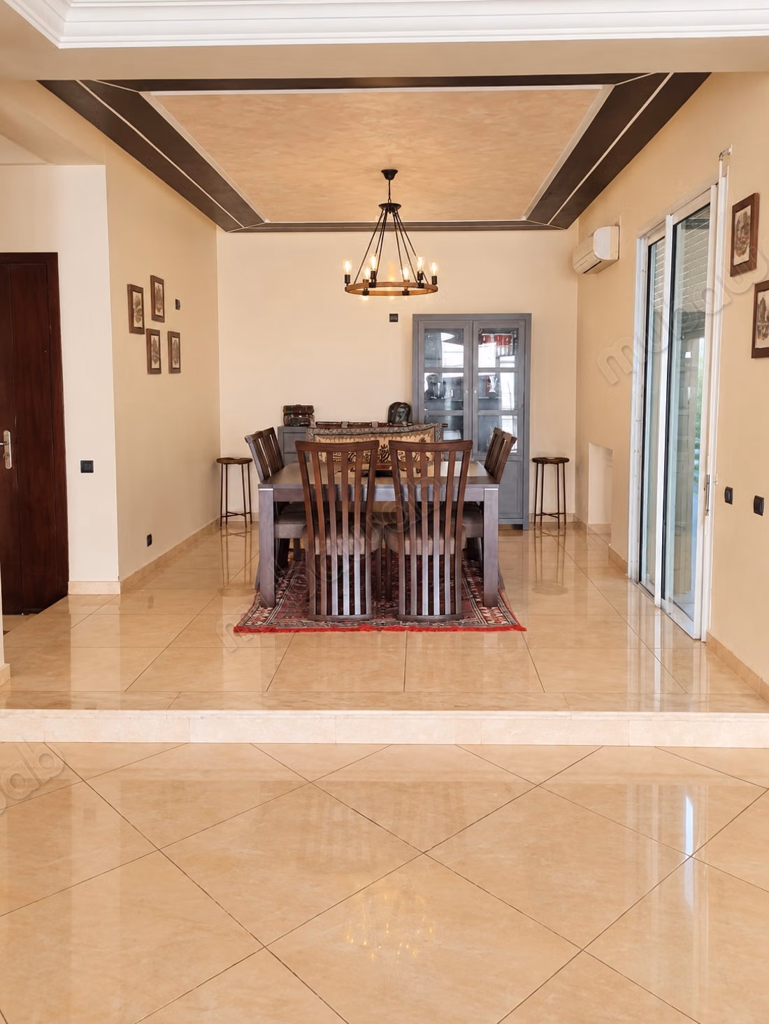 Villa con 4 camere - Grande Potenziale