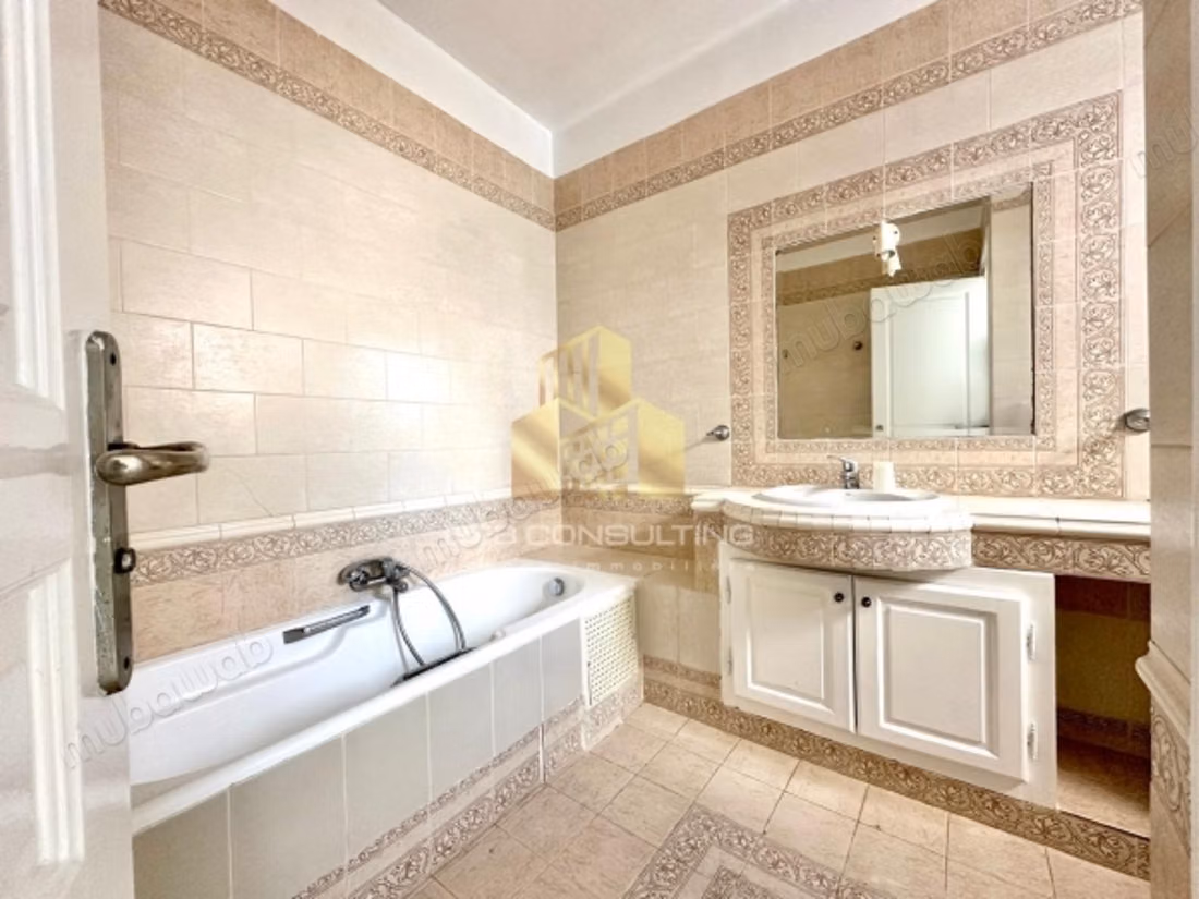 À louer une villa s4 à la marsa