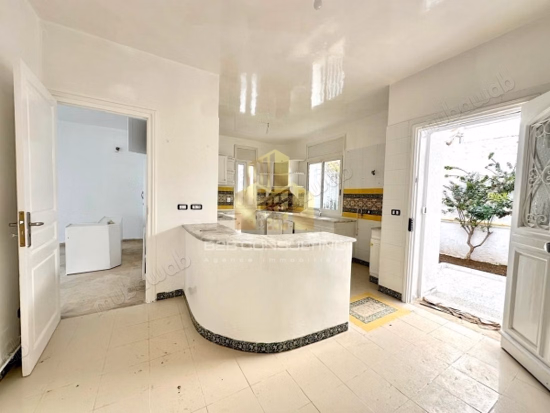 À louer une villa s4 à la marsa