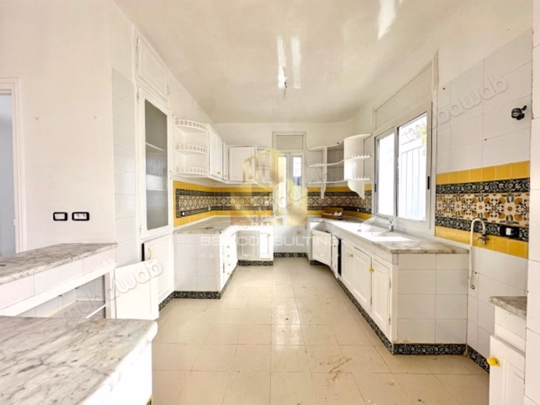 À louer une villa s4 à la marsa