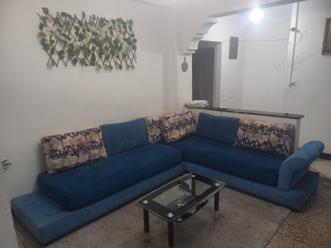 Apartments for rent in Agdal. 2 large rooms. Moroccan lounge and satellite dish.