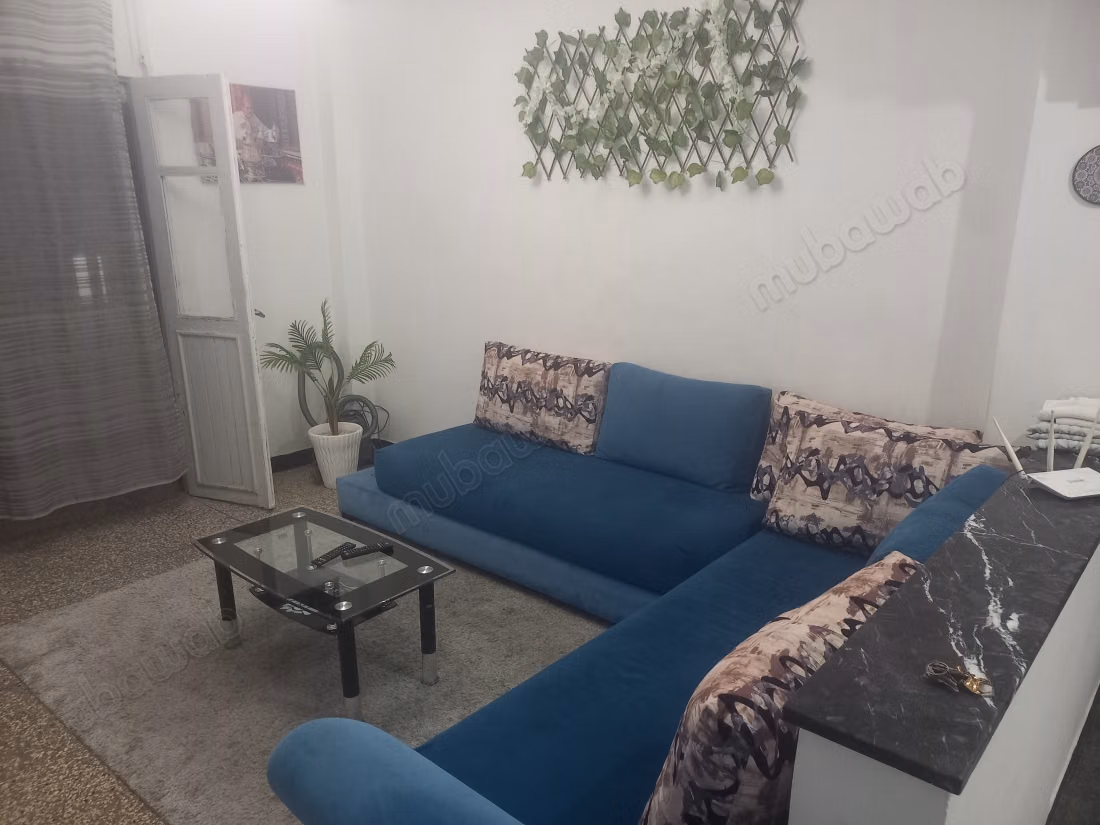 Apartments for rent in Agdal. 2 large rooms. Moroccan lounge and satellite dish.