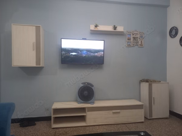 Apartments for rent in Agdal. 2 large rooms. Moroccan lounge and satellite dish.