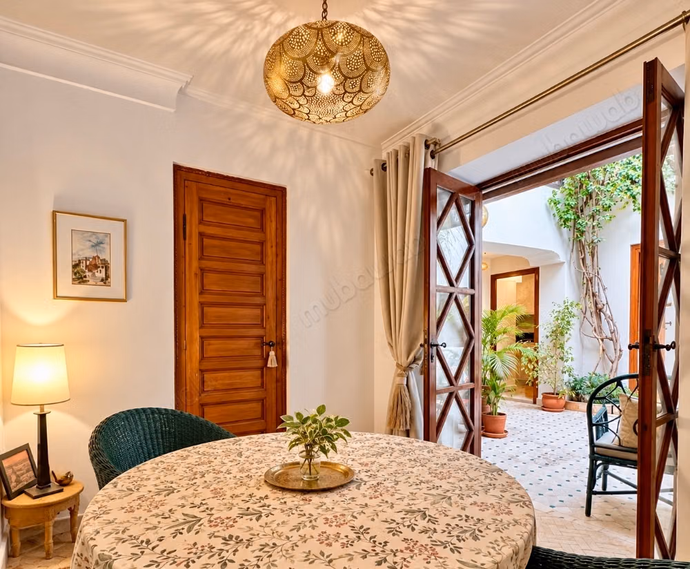 Riad titré à LAKSOUR, 3 chambres en suite, meublé, terrasse 83 m2