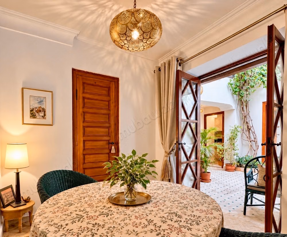 Riad titré à LAKSOUR, 3 chambres en suite, meublé, terrasse 83 m2