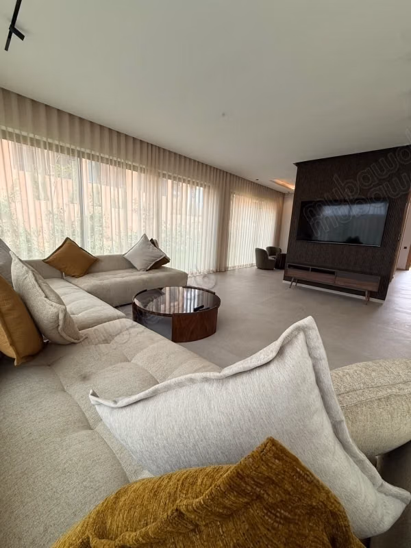 Modern Villa 5 Suites Rooftop Pool