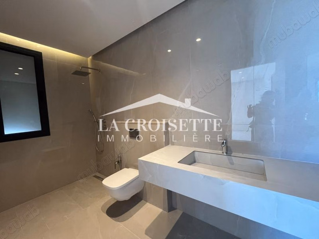 Triplex S4 con vista mare a Gammarth