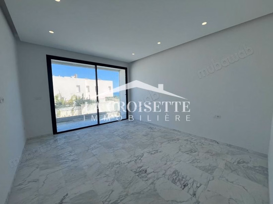 Villa S3 con giardino e piscina a Gammarth