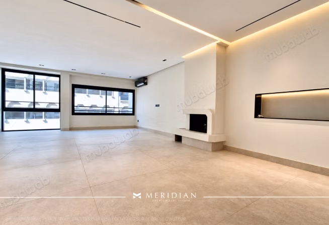 Appartement rénové de 170 m² à Racine