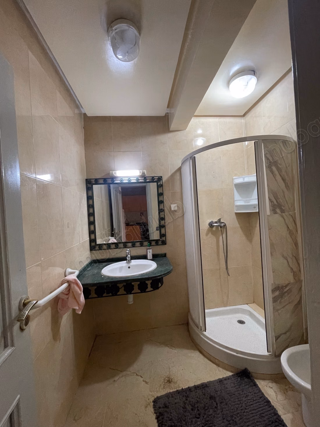 Hivernage – Appartement met 2 Slaapkamers, Ideaal voor Wonen of Investering