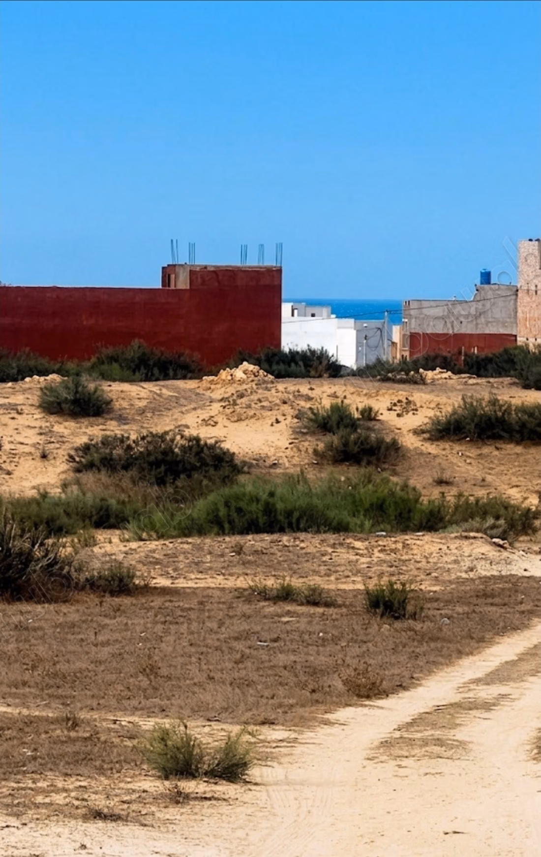 Vente de terrain à Ras el Ma.
Superficie 112 m²