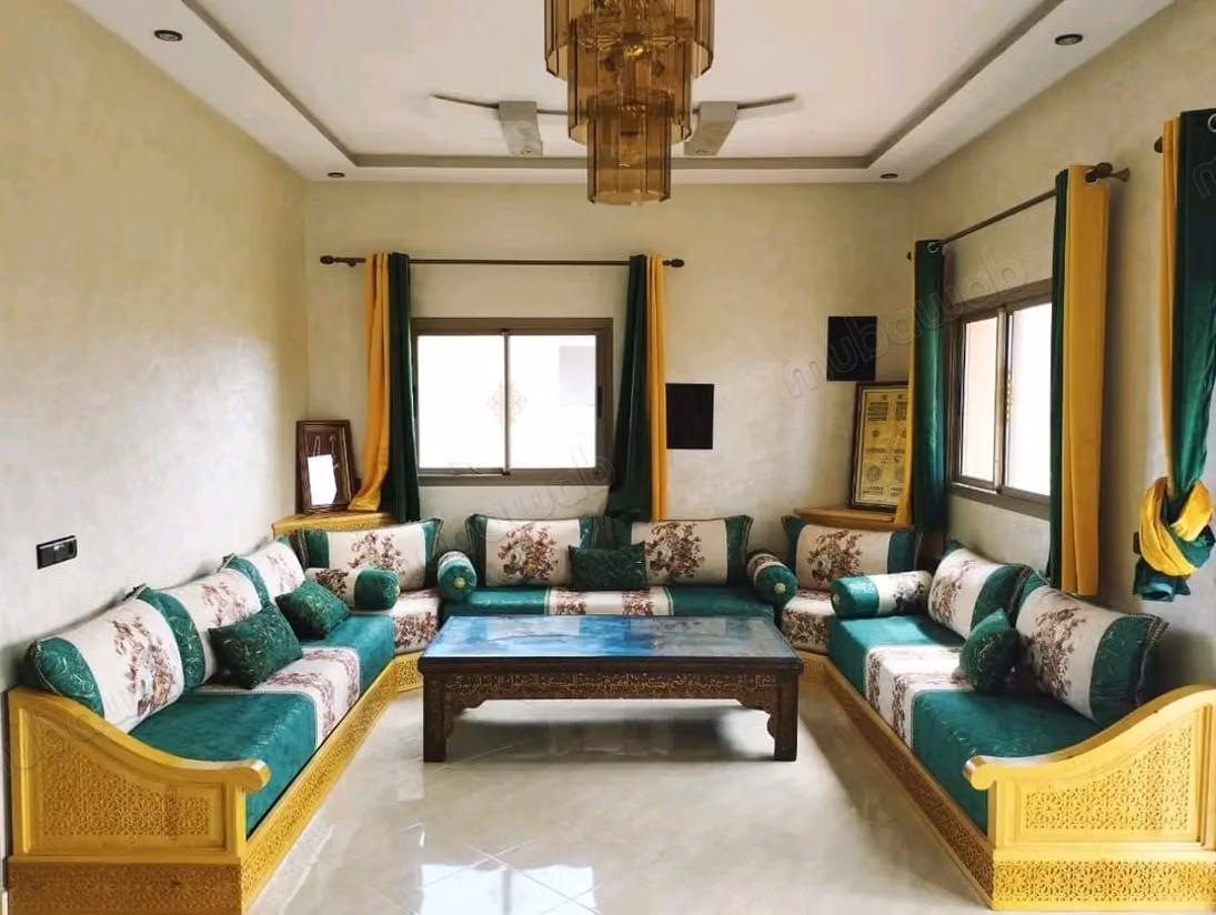 Luxurious villa for sale in Ourika. Total area 1000 m². Balcony and garden