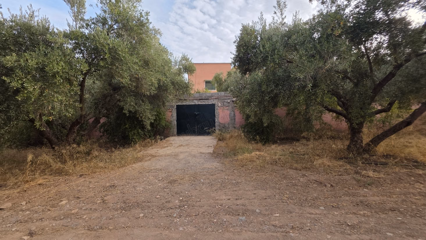 Pleasant farm for sale 6 km from Lalla Takarkoust. Total area 50,000 m². Gated community