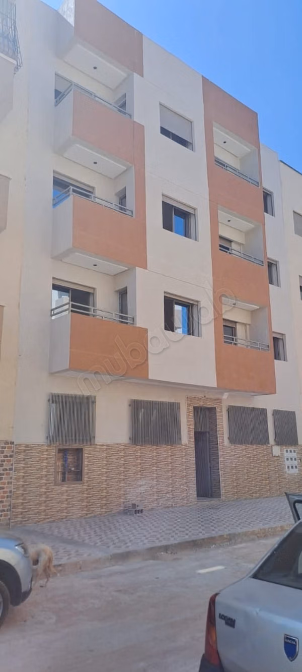 For Sale: Apartment in Berrechid. 2 Excellent Rooms. Satellite Dish and Strong, Excellent Door