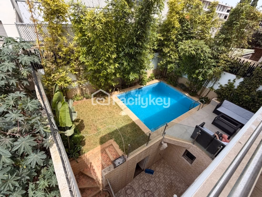 Villa de 250 m² à Dar Bouazza