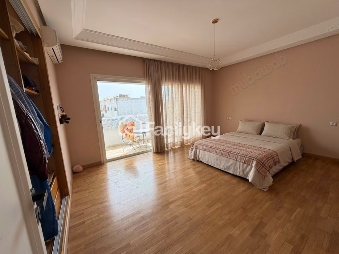 Villa de 250 m² à Dar Bouazza