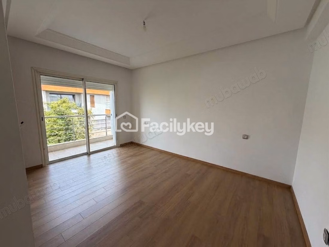 Villa de 250 m² à Dar Bouazza