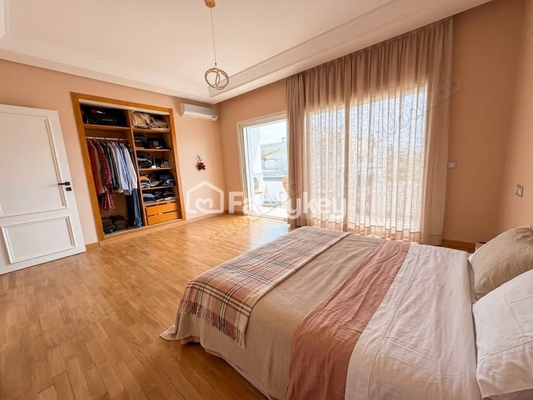 Villa de 250 m² à Dar Bouazza