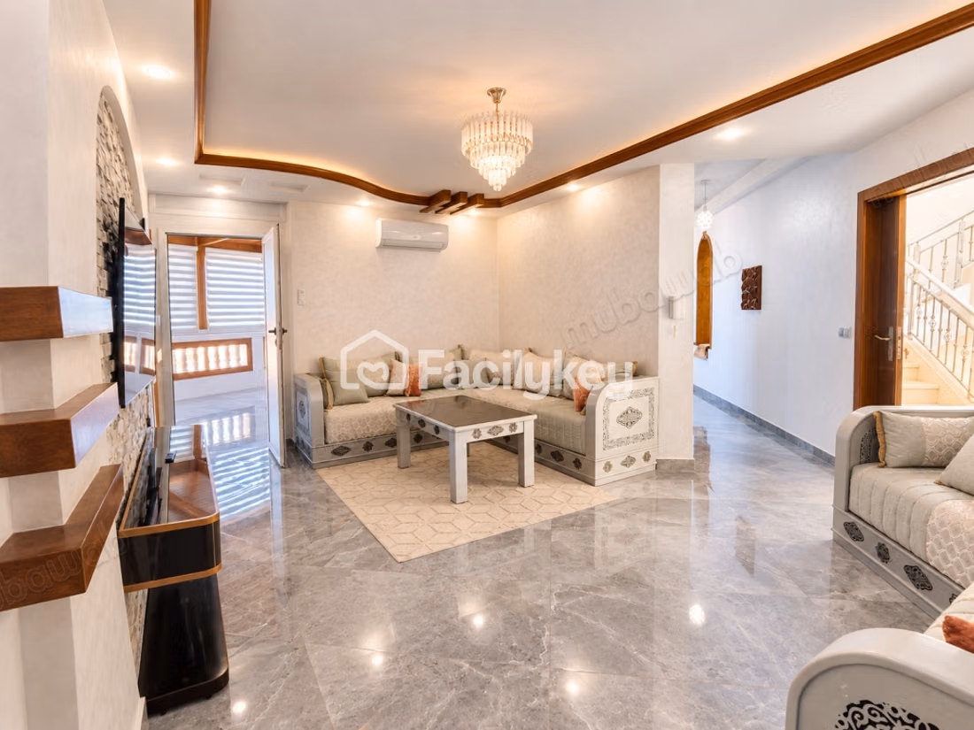 Appartamento di 200 m² a Tangeri