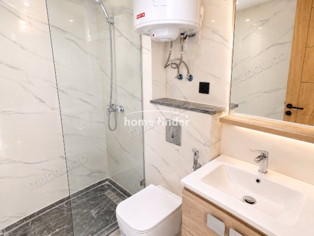 Studio neuf à louer au Hôpitaux 
48 m²