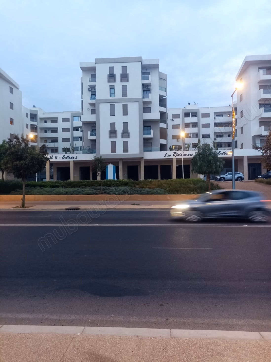 Beautiful commercial space for rent in Anza. Total area 50 m²