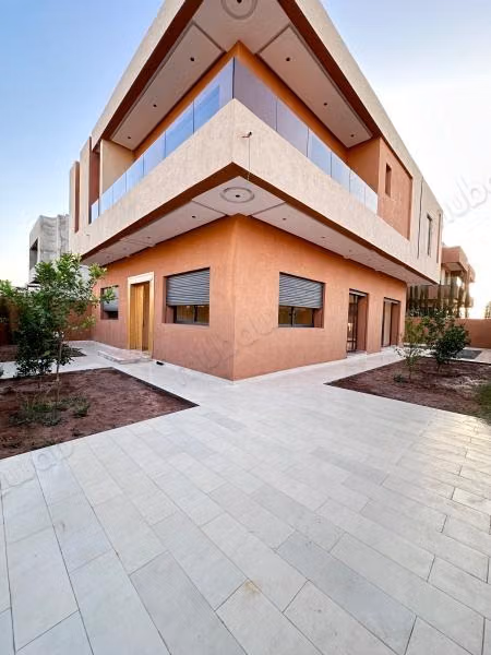 Villa moderna de alta gama en venta en Targa