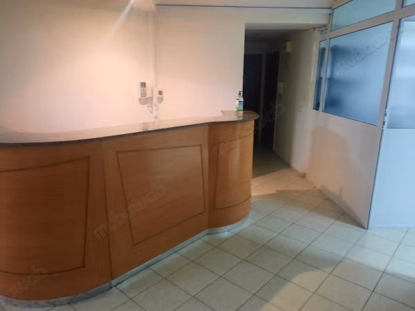 Bureau non equipe la girande 
5200 dh